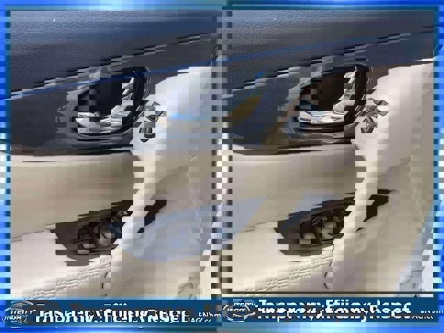 Used 2020 Nissan Rogue SV AWD/4WD image 17