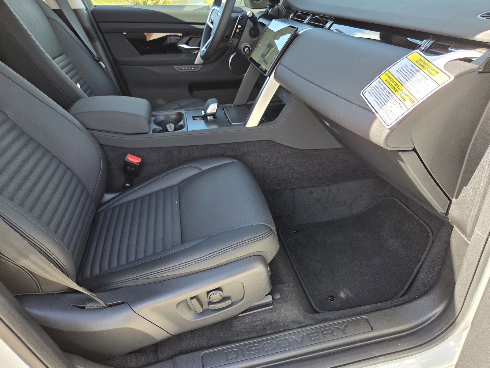 New 2025 Land Rover Discovery Sport S AWD/4WD image 14