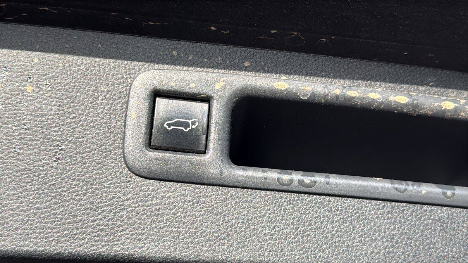 Used 2023 Toyota Highlander XLE FWD image 29