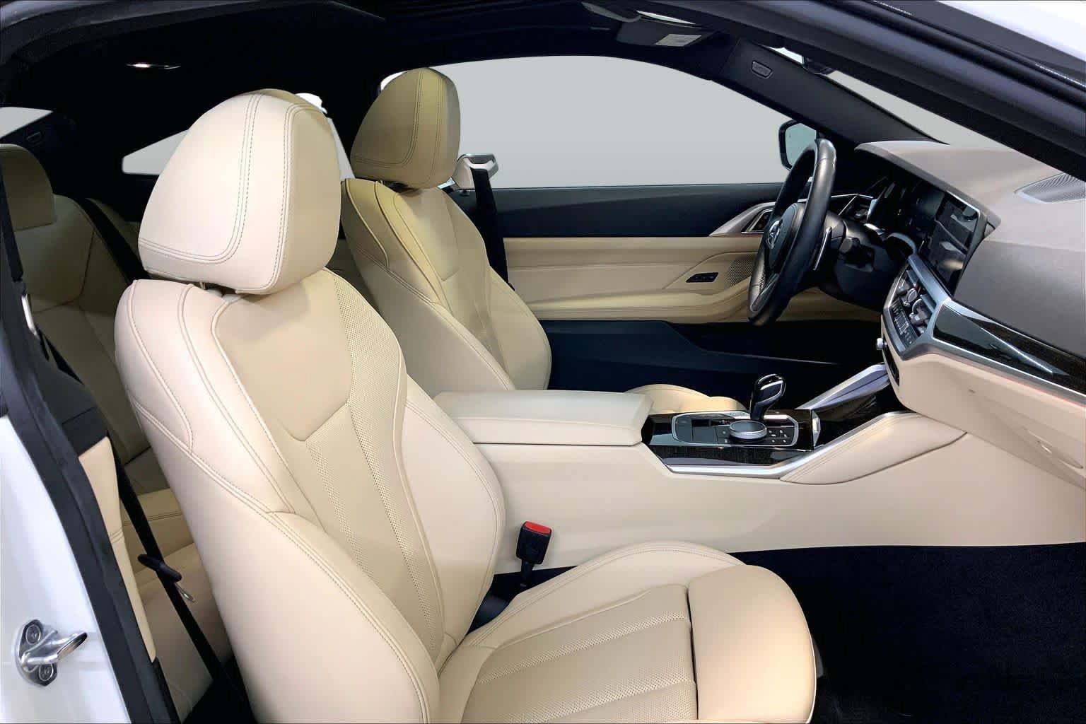 Used 2023 BMW 430i xDrive Coupe w/ M Sport Package AWD/4WD image 8