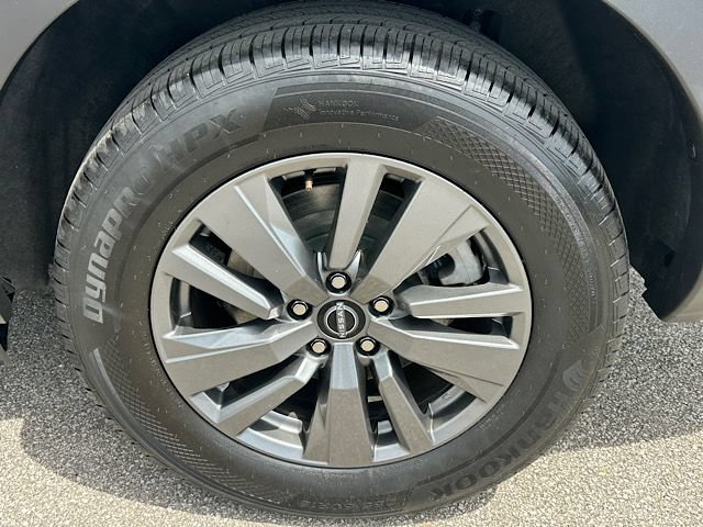 Used 2025 Nissan Pathfinder SV FWD image 35