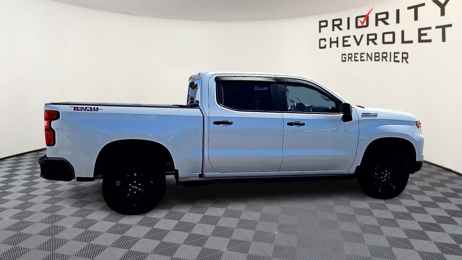 Certified 2022 Chevrolet Silverado 1500 LT Trail Boss AWD/4WD image 9