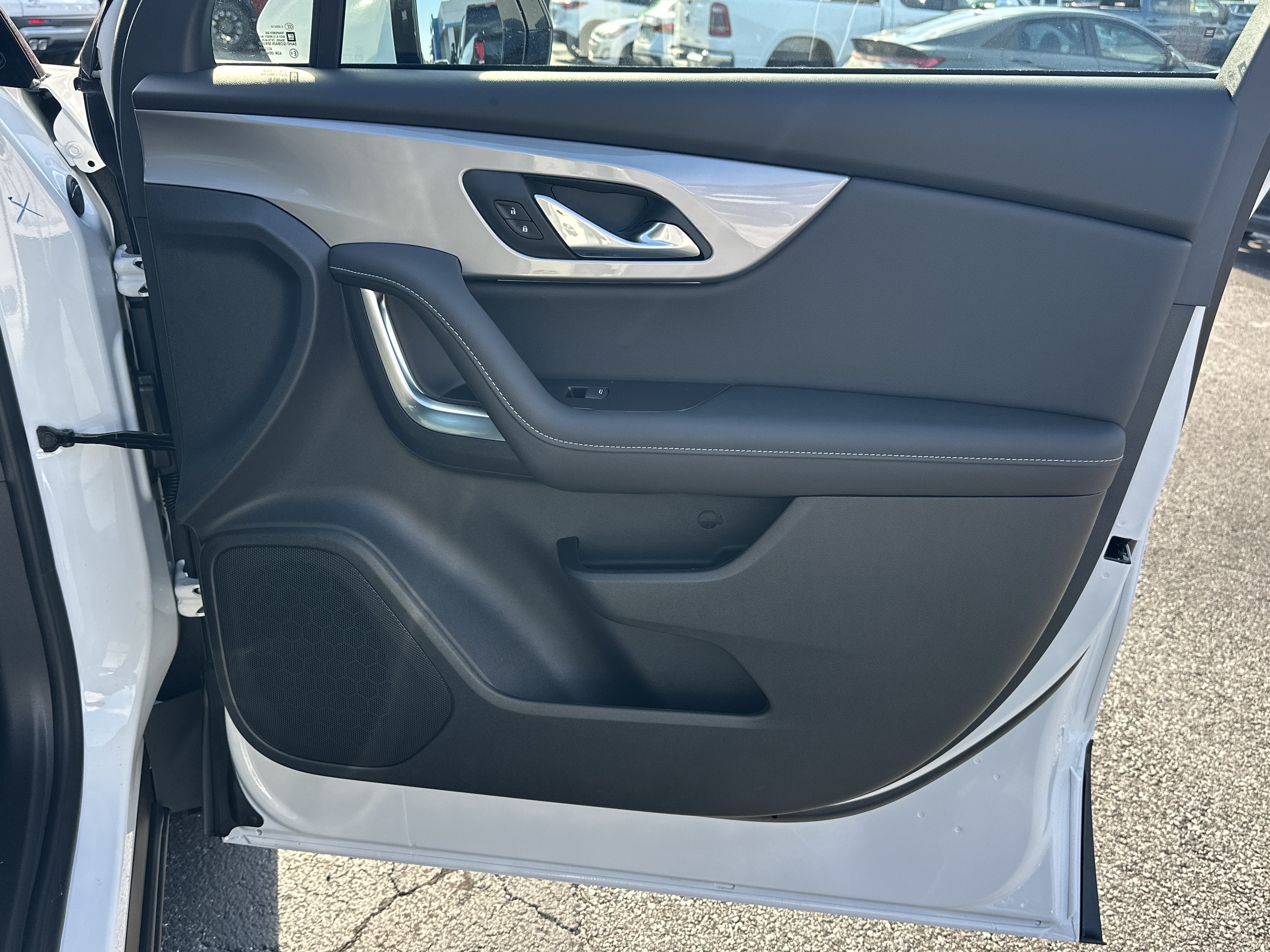 New 2026 Chevrolet Blazer LT w/ Convenience Package FWD image 16