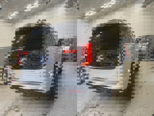 New 2026 Ford Expedition Platinum w/ Stealth Performance Package image 4