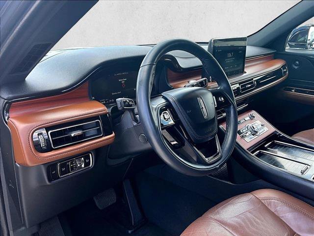 Used 2023 Lincoln Aviator Reserve RWD image 14
