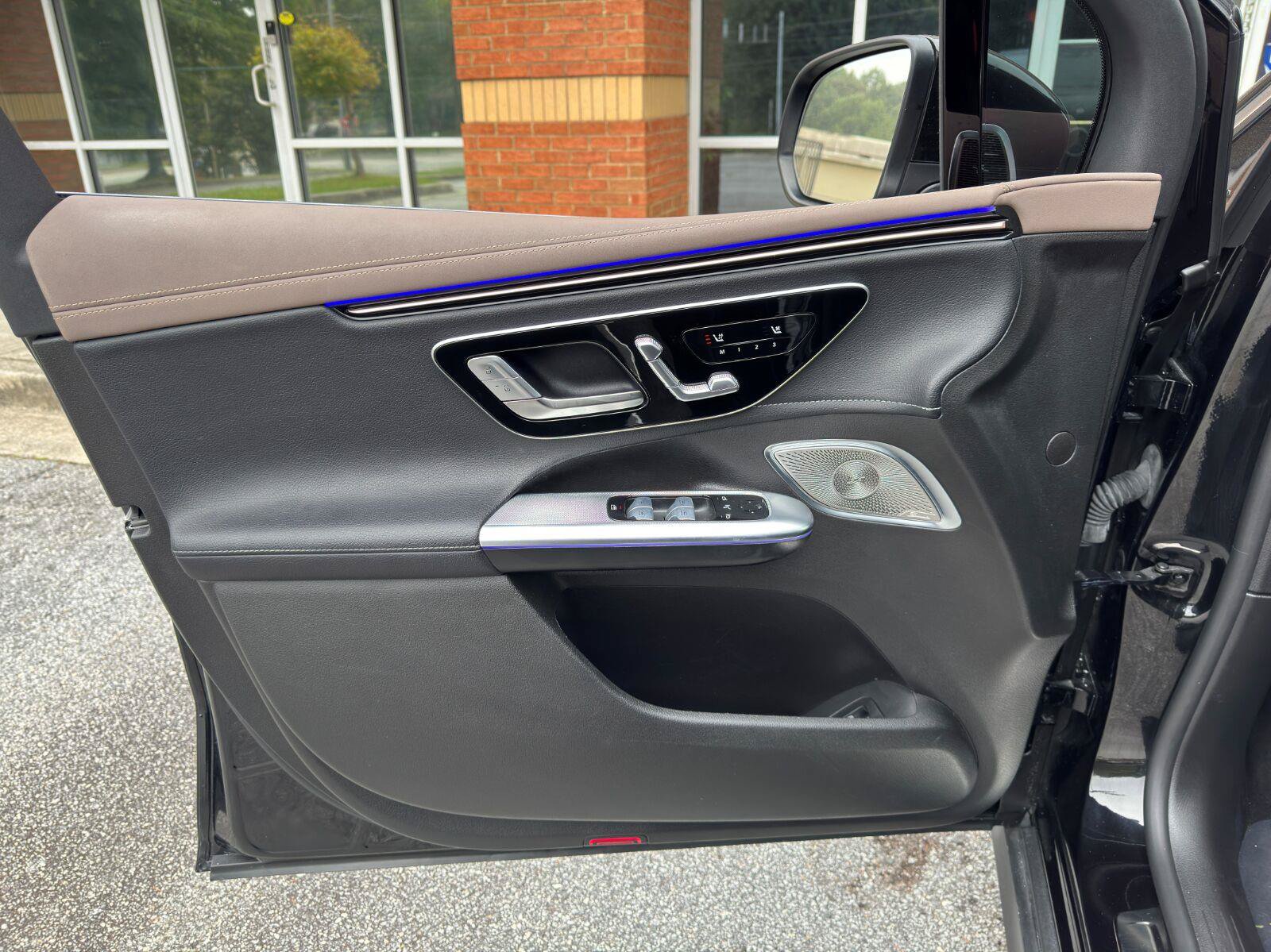 Used 2023 Mercedes-Benz EQE 350+ SUV w/ Exclusive Trim Package image 46