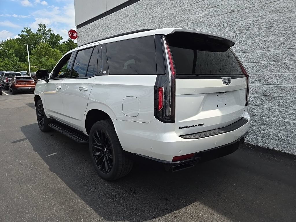 Certified 2023 Cadillac Escalade Sport w/ LPO, ONYX Package AWD/4WD image 4