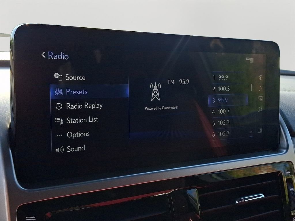 Used 2023 Lexus GX 460 Luxury w/ Sport Design Package AWD/4WD image 19
