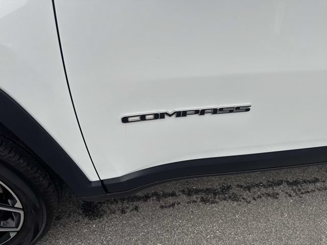 Used 2025 Jeep Compass Limited AWD/4WD image 15