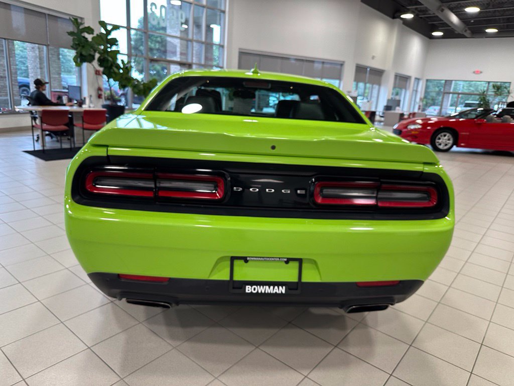 Used 2015 Dodge Challenger R/T Plus RWD image 5