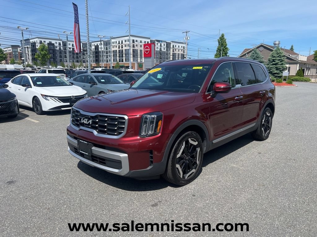 Used 2023 Kia Telluride S w/ S Sunroof Package AWD/4WD image 3