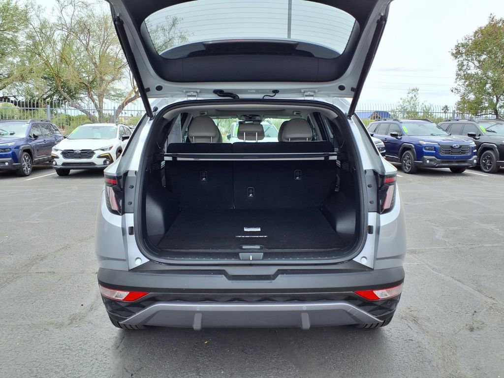 Used 2024 Hyundai Tucson Limited AWD/4WD image 16
