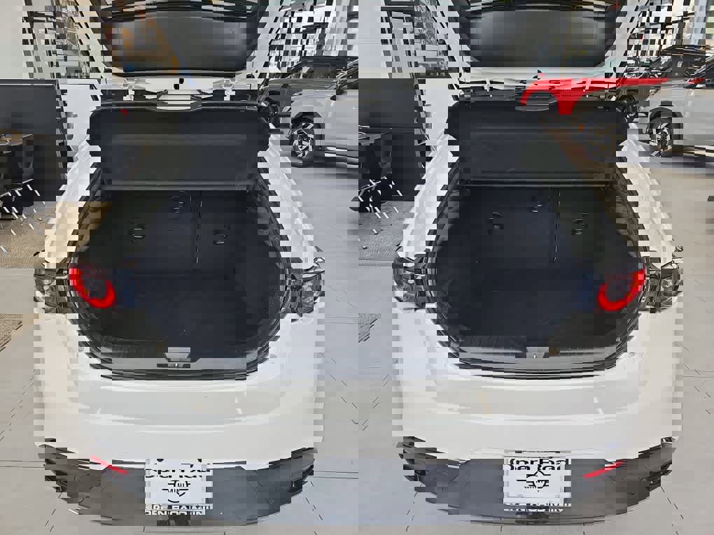 Used 2019 MAZDA MAZDA3 AWD Hatchback w/ Preferred Pkg image 18