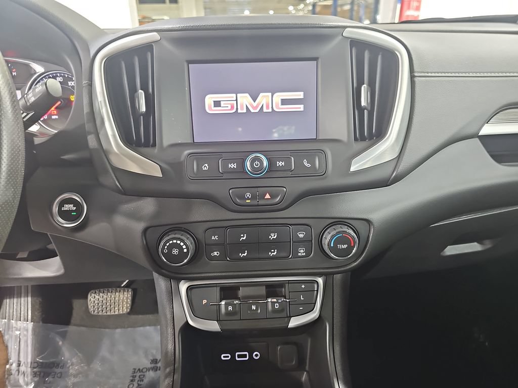 Used 2023 GMC Terrain SLE w/ LPO, Floor Liner Package AWD/4WD image 23