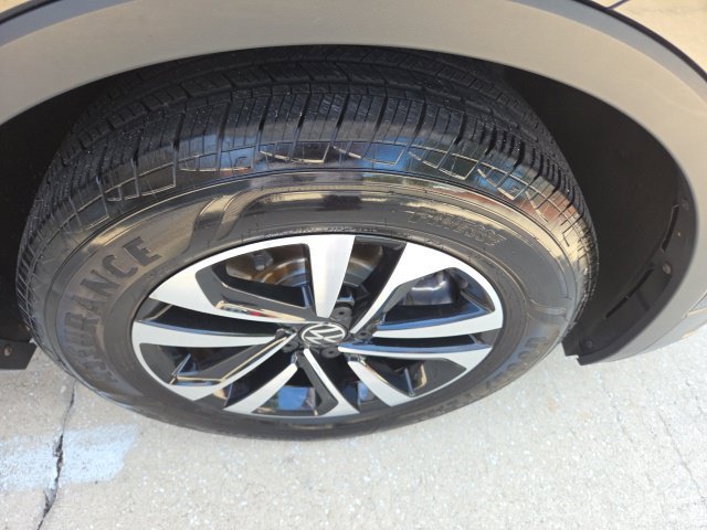 Used 2024 Volkswagen Tiguan S FWD image 5