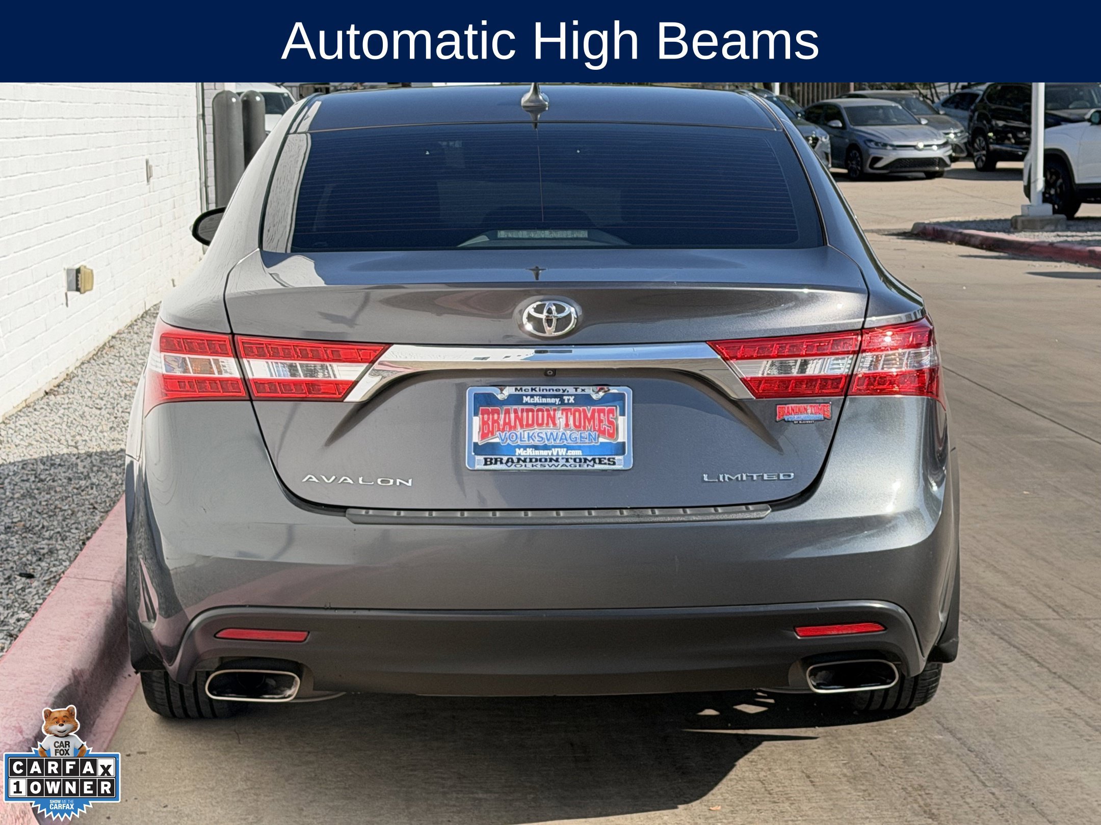 Used 2014 Toyota Avalon Limited w/ Technology Package FWD image 6