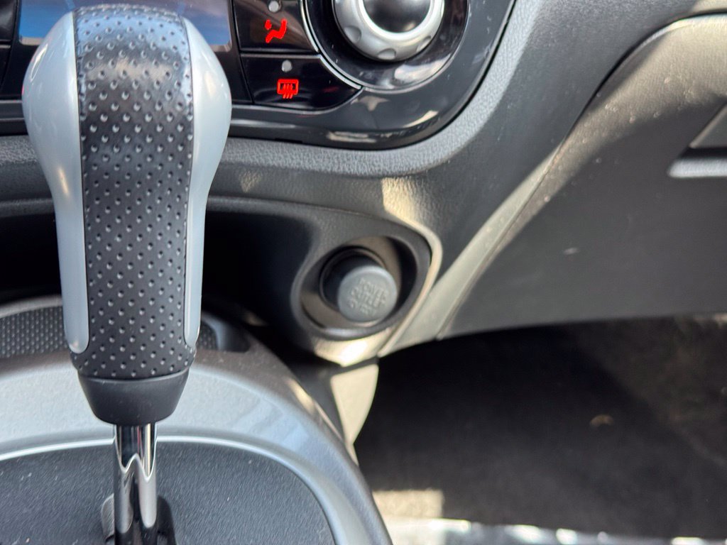Used 2014 Nissan Juke SL AWD/4WD image 17