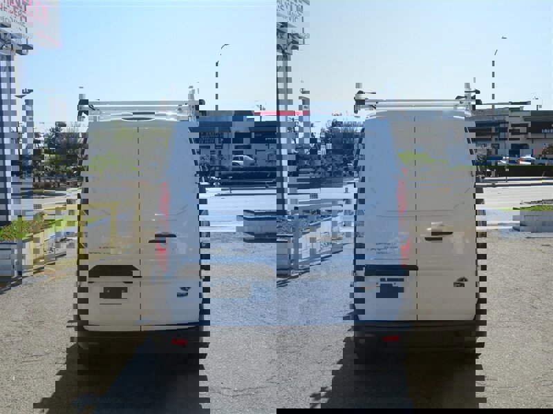 Used 2022 Ford Transit Connect XL image 3
