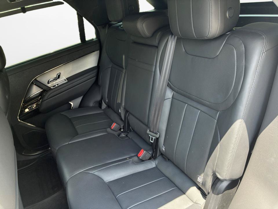 Certified 2025 Land Rover Range Rover Sport Dynamic SE AWD/4WD image 12