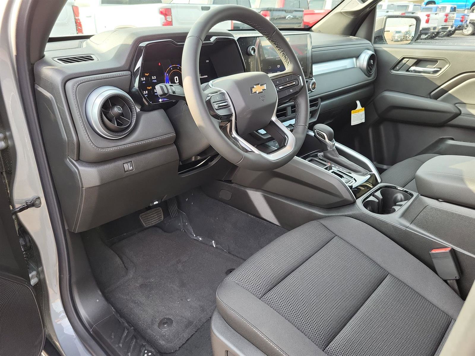 New 2025 Chevrolet Colorado LT image 10