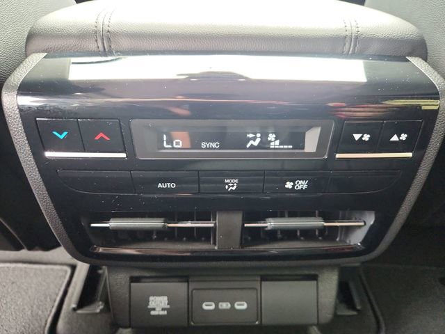 Used 2025 Acura MDX FWD image 21