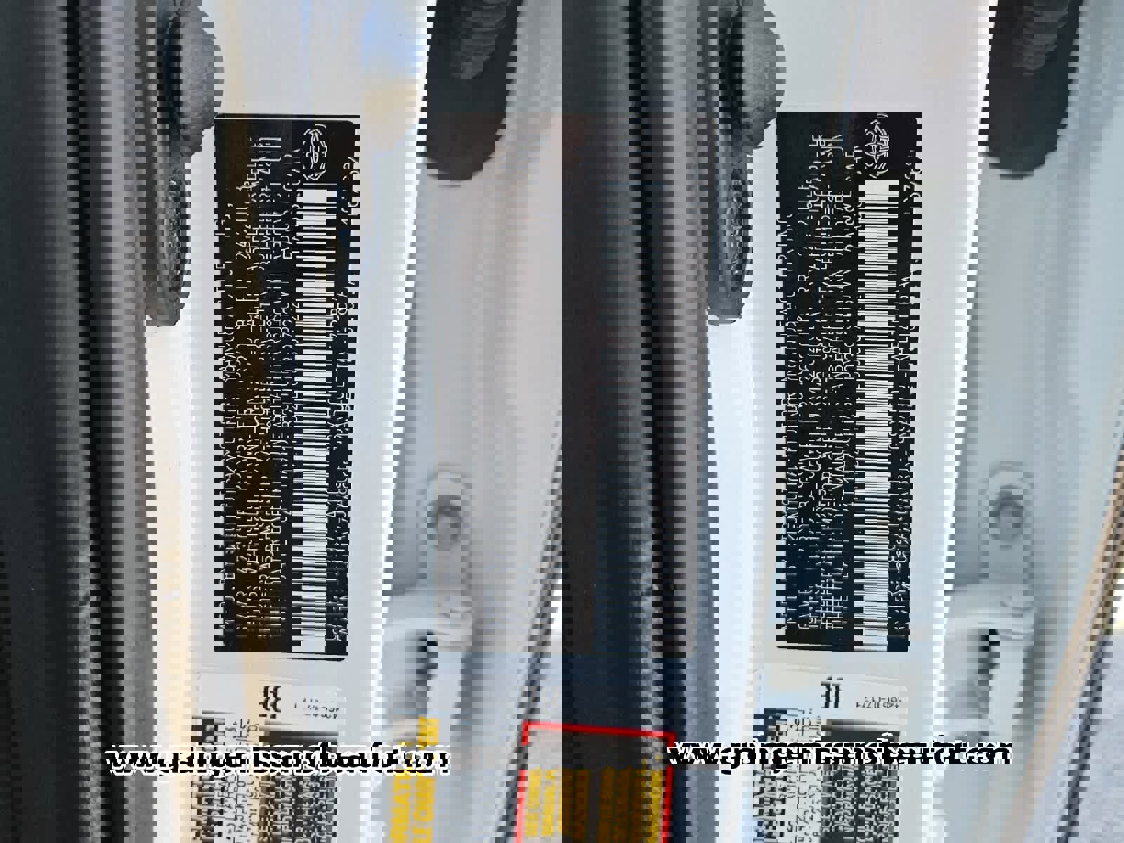 Used 2020 Toyota Avalon Limited image 7