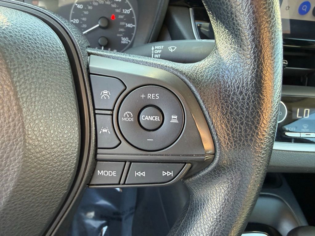 Used 2023 Toyota Corolla LE image 19