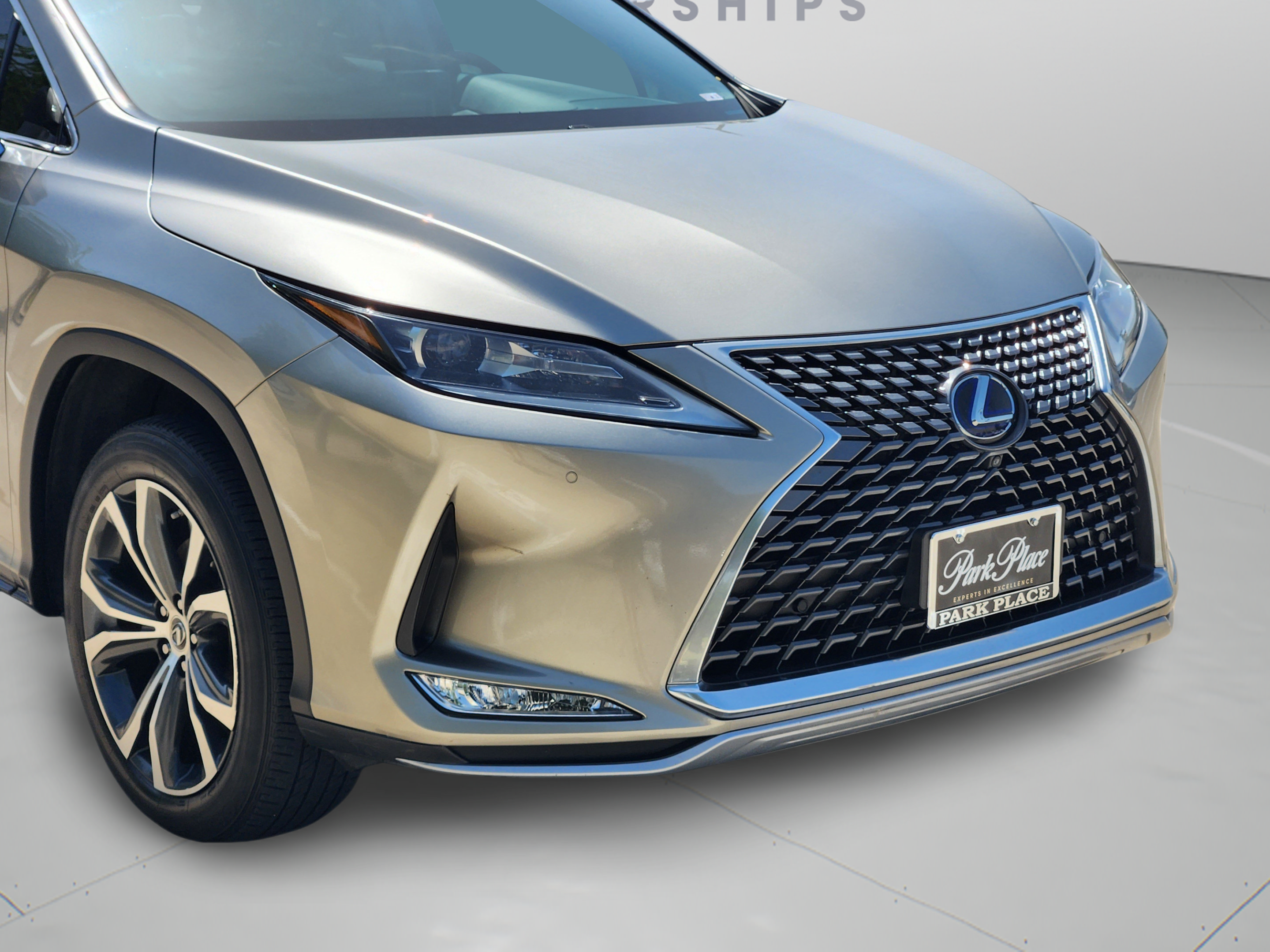 Certified 2022 Lexus RX 450h AWD w/ Premium Package image 40
