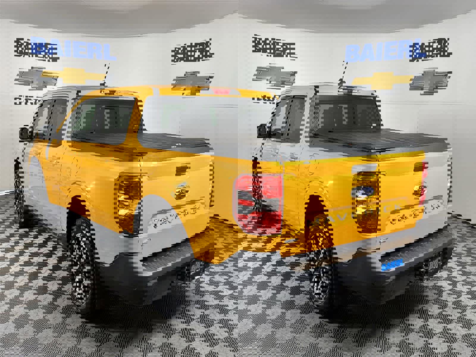 Used 2023 Ford Maverick Lariat w/ Lariat Luxury Package image 3