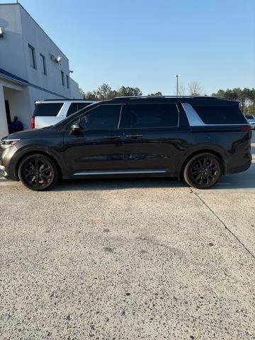 Used 2024 Kia Carnival SX Prestige image 3