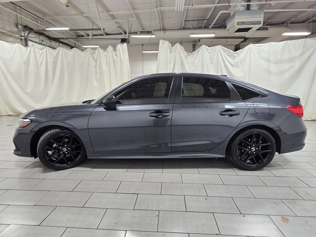 Used 2023 Honda Civic Sport image 12