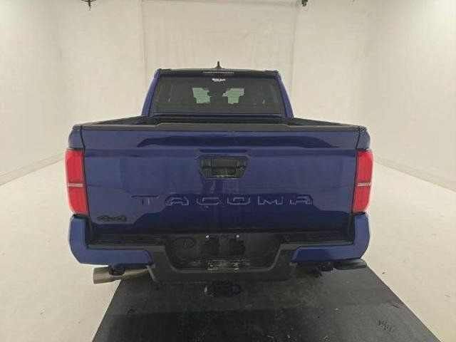 Certified 2025 Toyota Tacoma SR5 AWD/4WD image 77