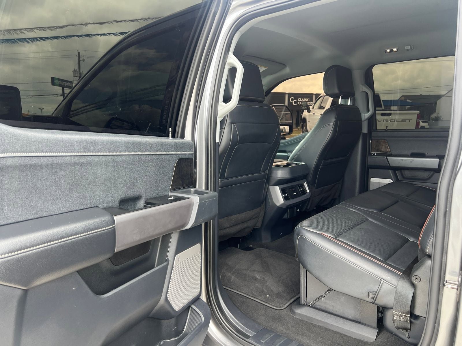 Used 2024 Ford F250 Lariat AWD/4WD image 16