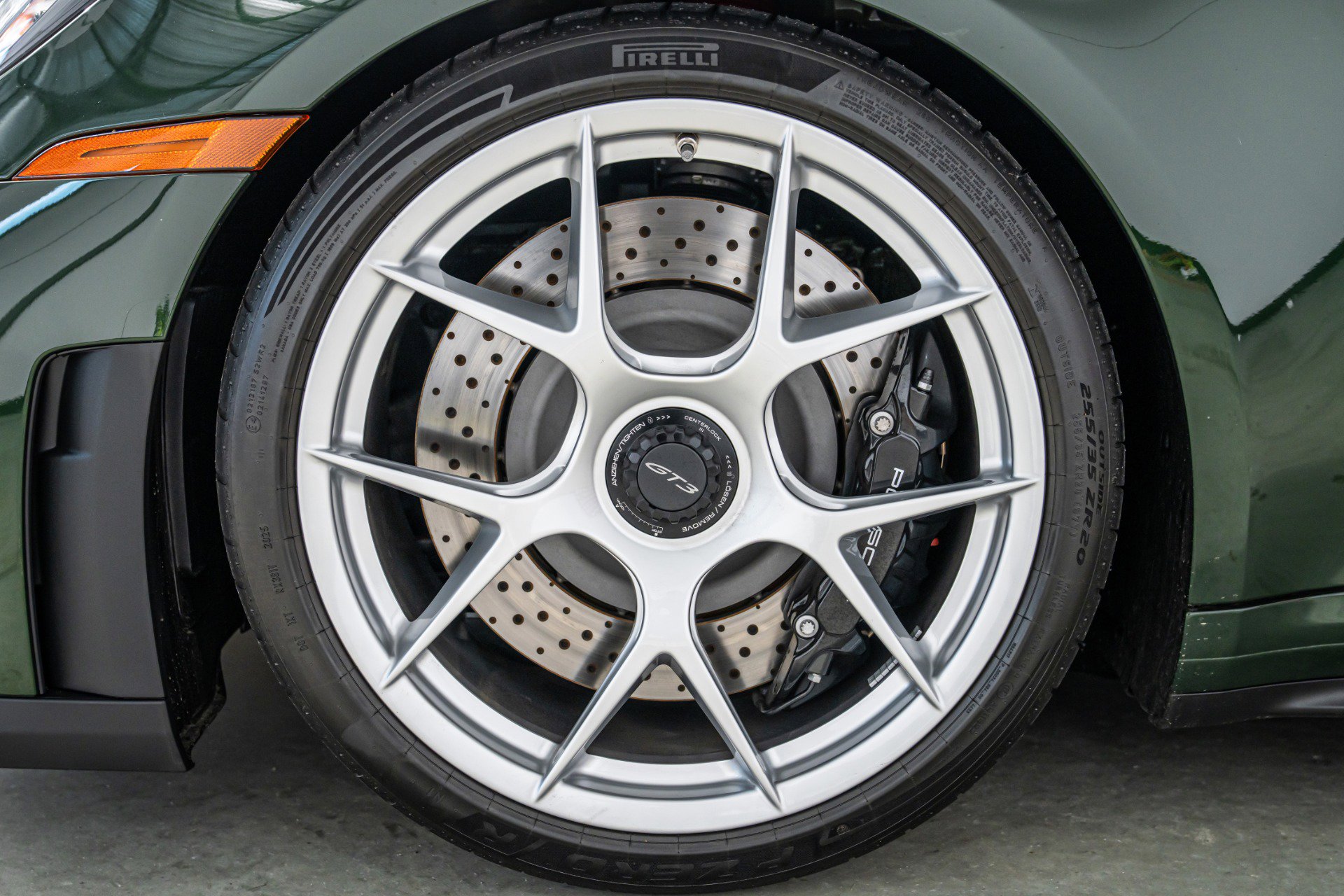 Used 2025 Porsche 911 GT3 RWD image 9