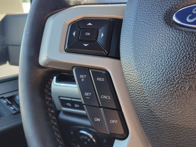 Used 2018 Ford F150 Lariat w/ Equipment Group 502A Luxury AWD/4WD image 12