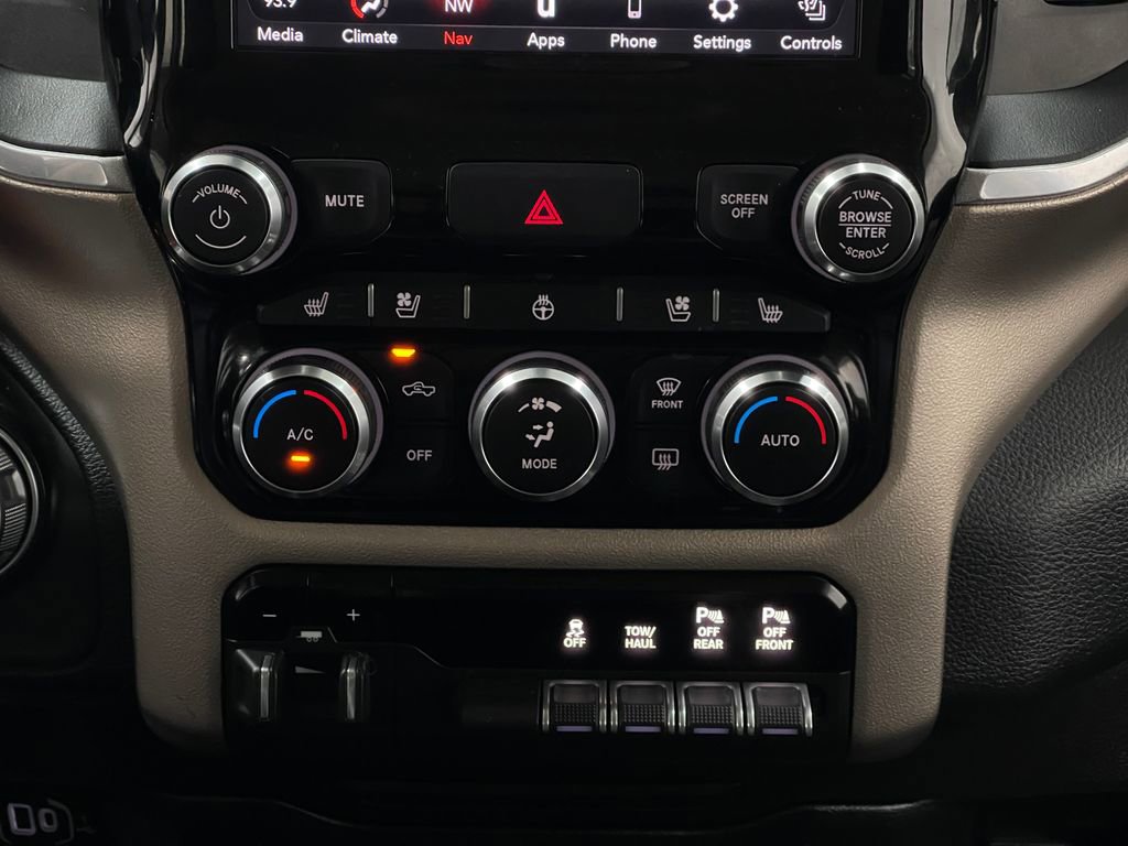 Used 2020 RAM 1500 Laramie image 25