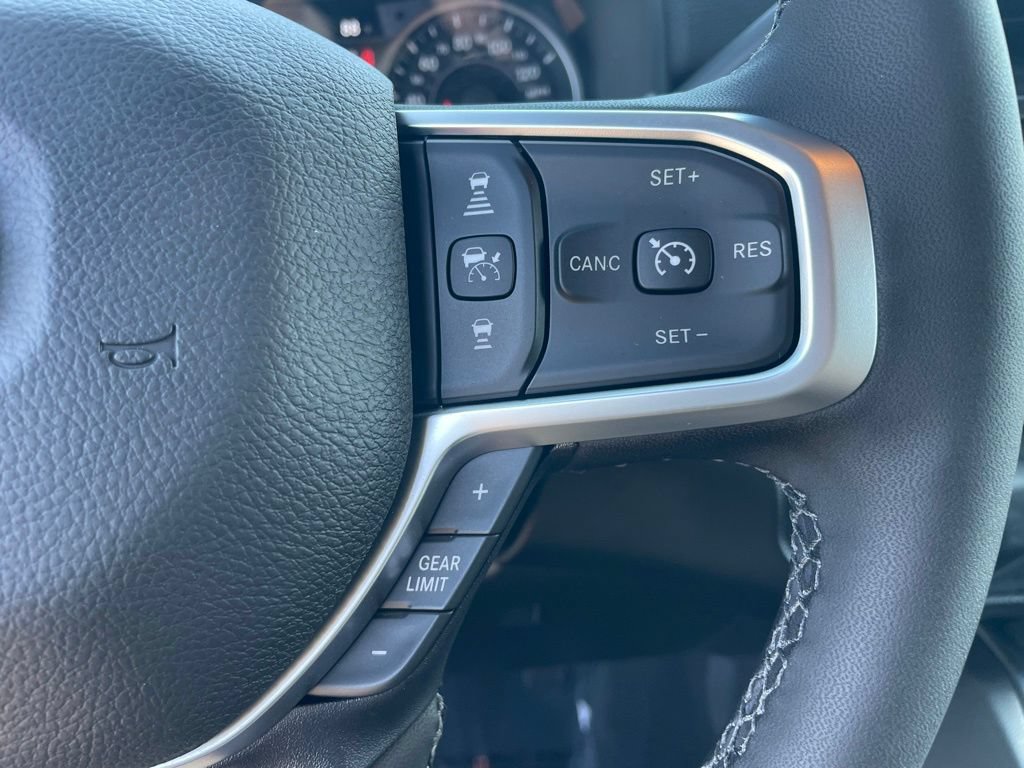 New 2026 RAM 2500 Big Horn AWD/4WD image 30