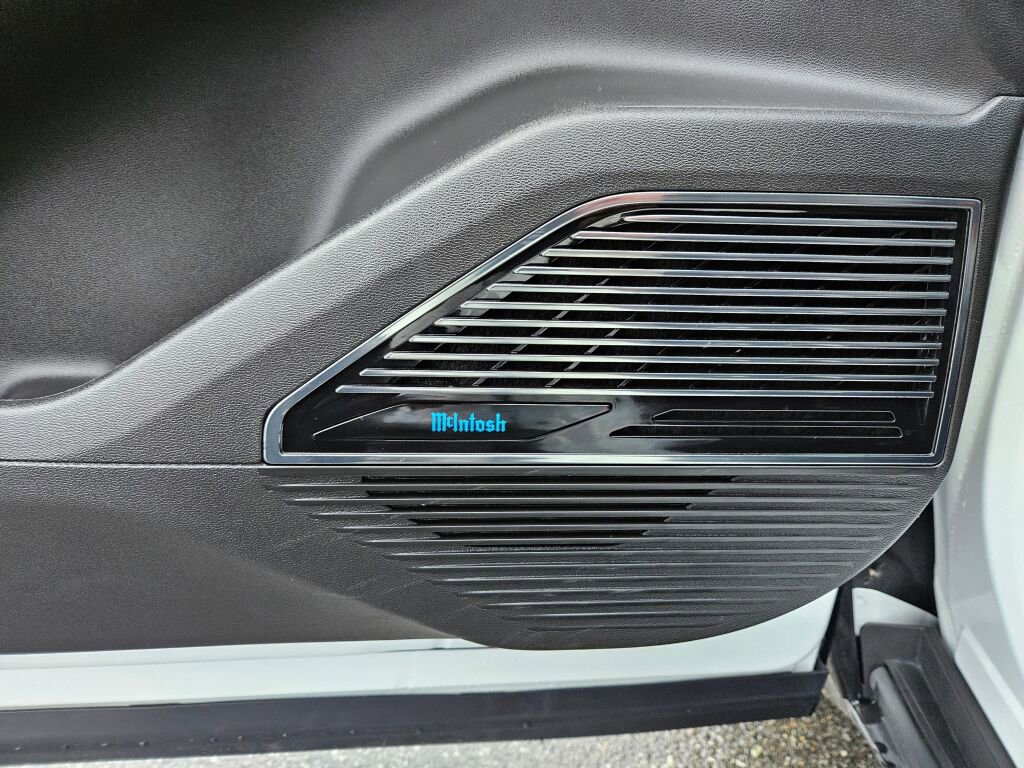 Used 2024 Jeep Wagoneer Launch Edition image 18