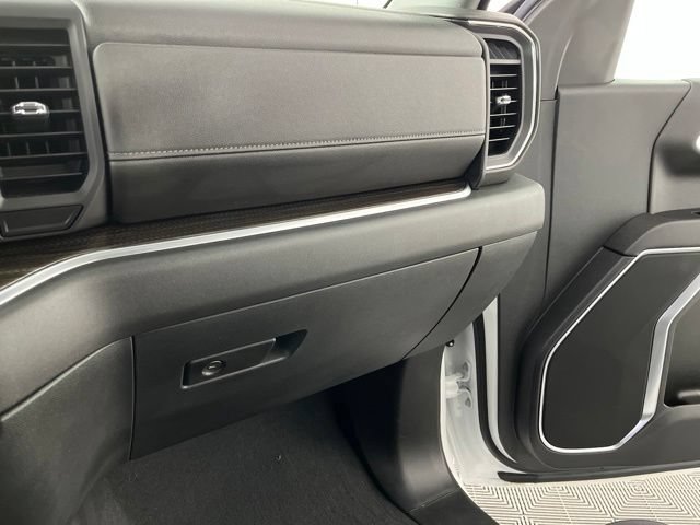 Used 2023 Chevrolet Silverado 1500 LT AWD/4WD image 38