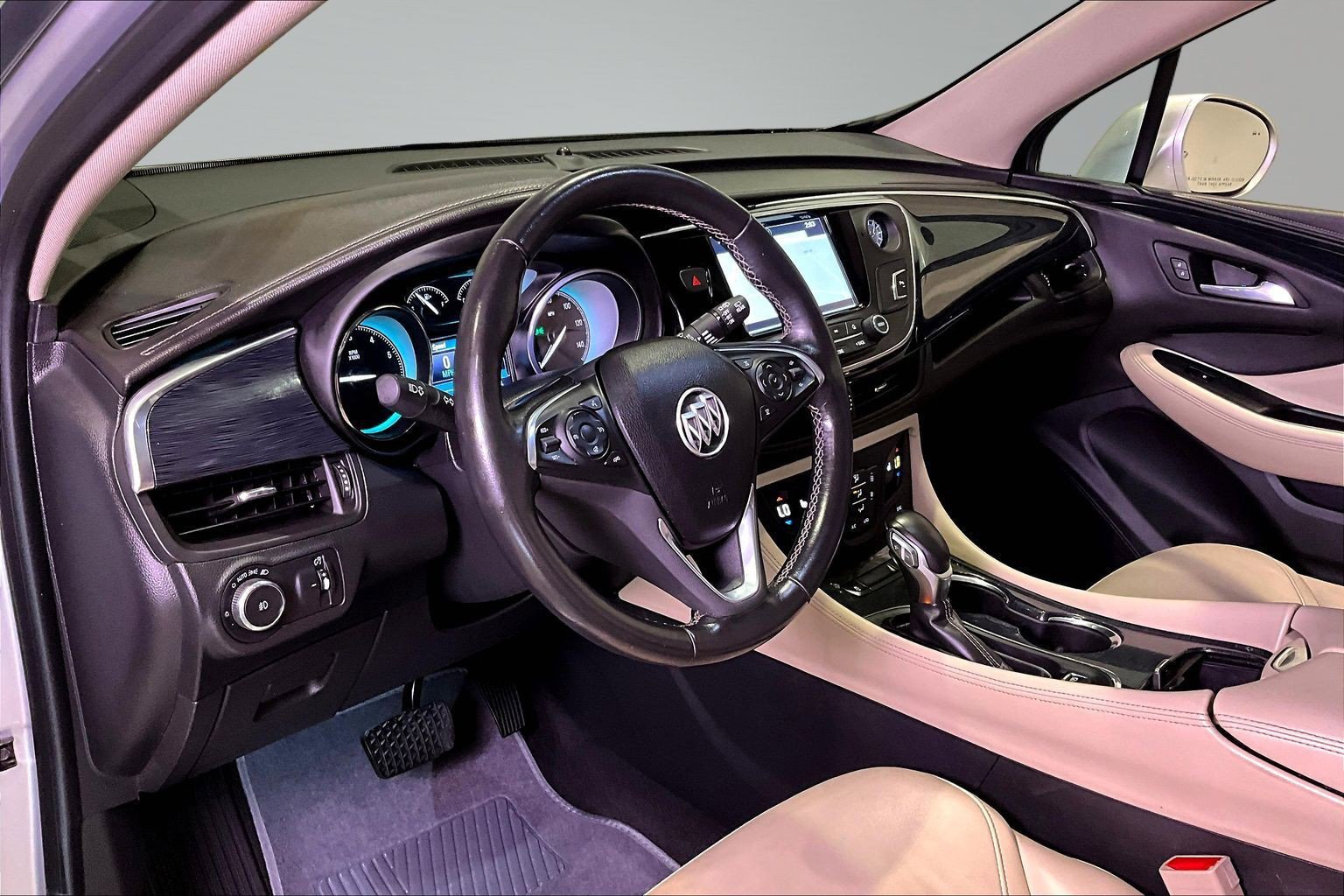 Used 2017 Buick Envision Essence image 16