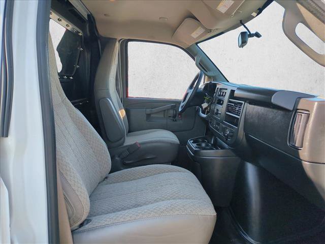 Used 2023 GMC Savana 2500 w/ Driver Convenience Package RWD image 18