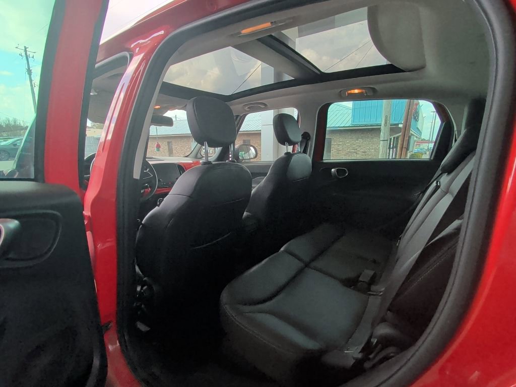 Used 2019 FIAT 500L Trekking w/ Popular Equipment Group image 12