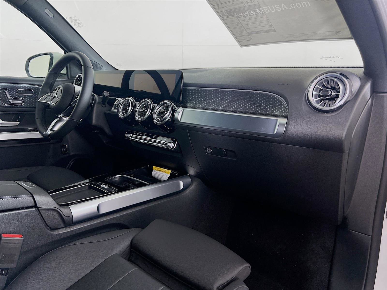 New 2026 Mercedes-Benz GLB 250 4MATIC image 27