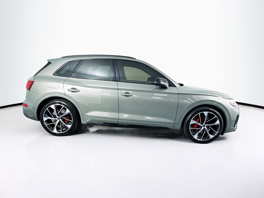 Used 2024 Audi SQ5 Prestige image 11