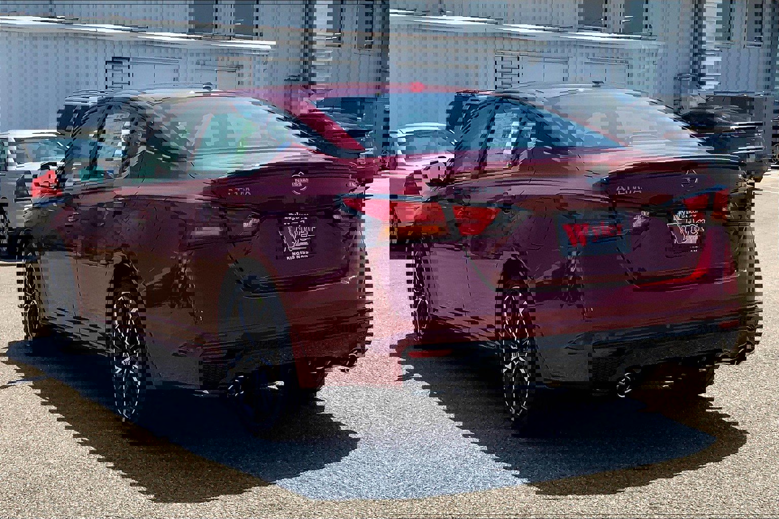 New 2025 Nissan Altima 2.5 SR w/ SR Premium Package image 3