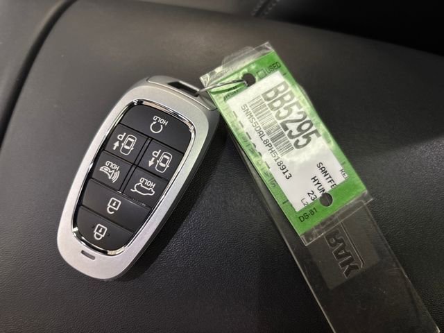 Used 2023 Hyundai Santa Fe Calligraphy w/ Cargo Package image 32