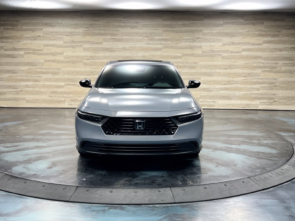 Used 2025 Honda Accord Sport image 9