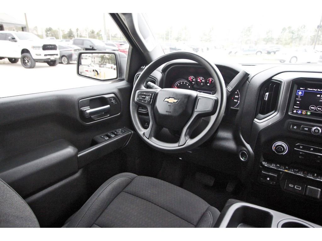 Used 2024 Chevrolet Silverado 1500 Custom image 7