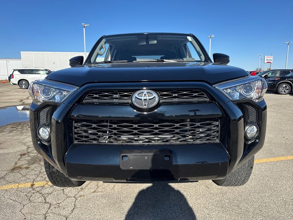 Used 2018 Toyota 4Runner SR5 image 9