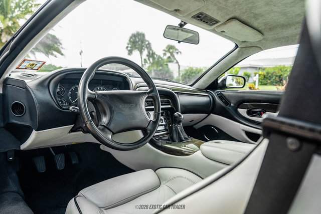 Used 2000 Aston Martin DB7 Vantage RWD image 35
